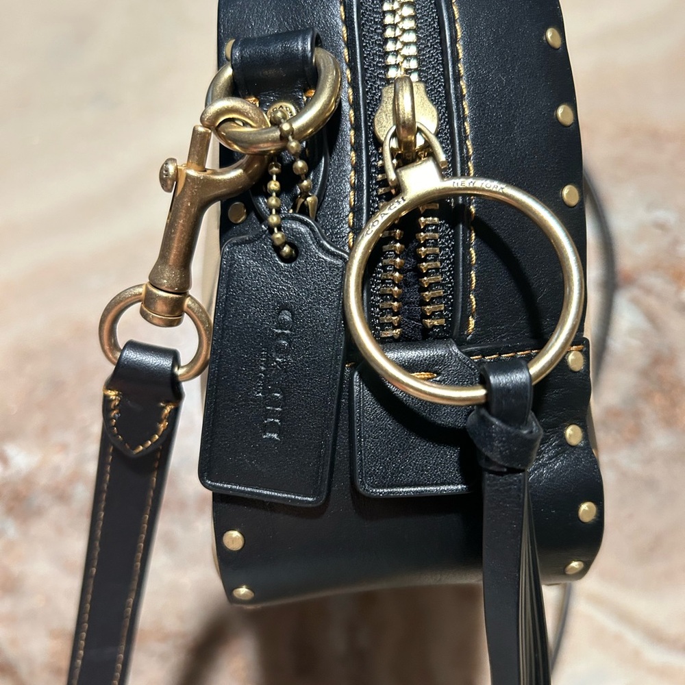 Coach leopard camera bag - Picture 6 of 9
